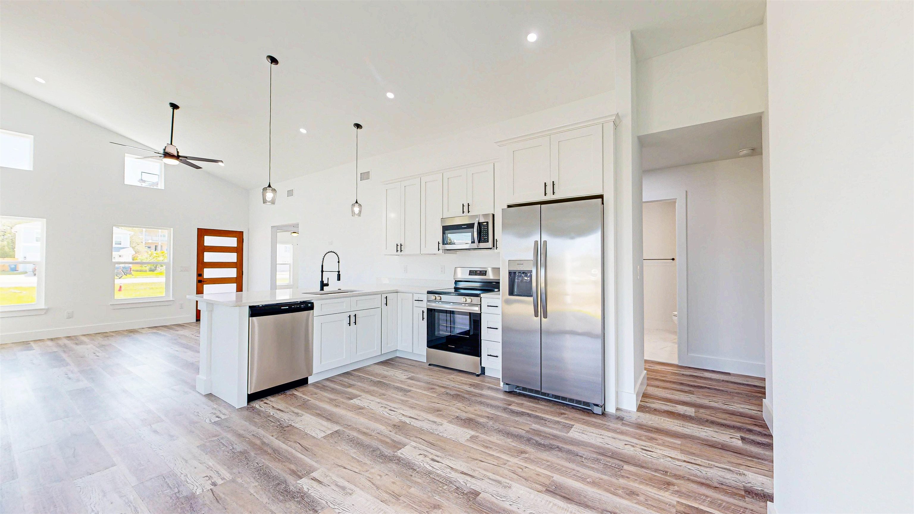 5461 A1A - Pool Home