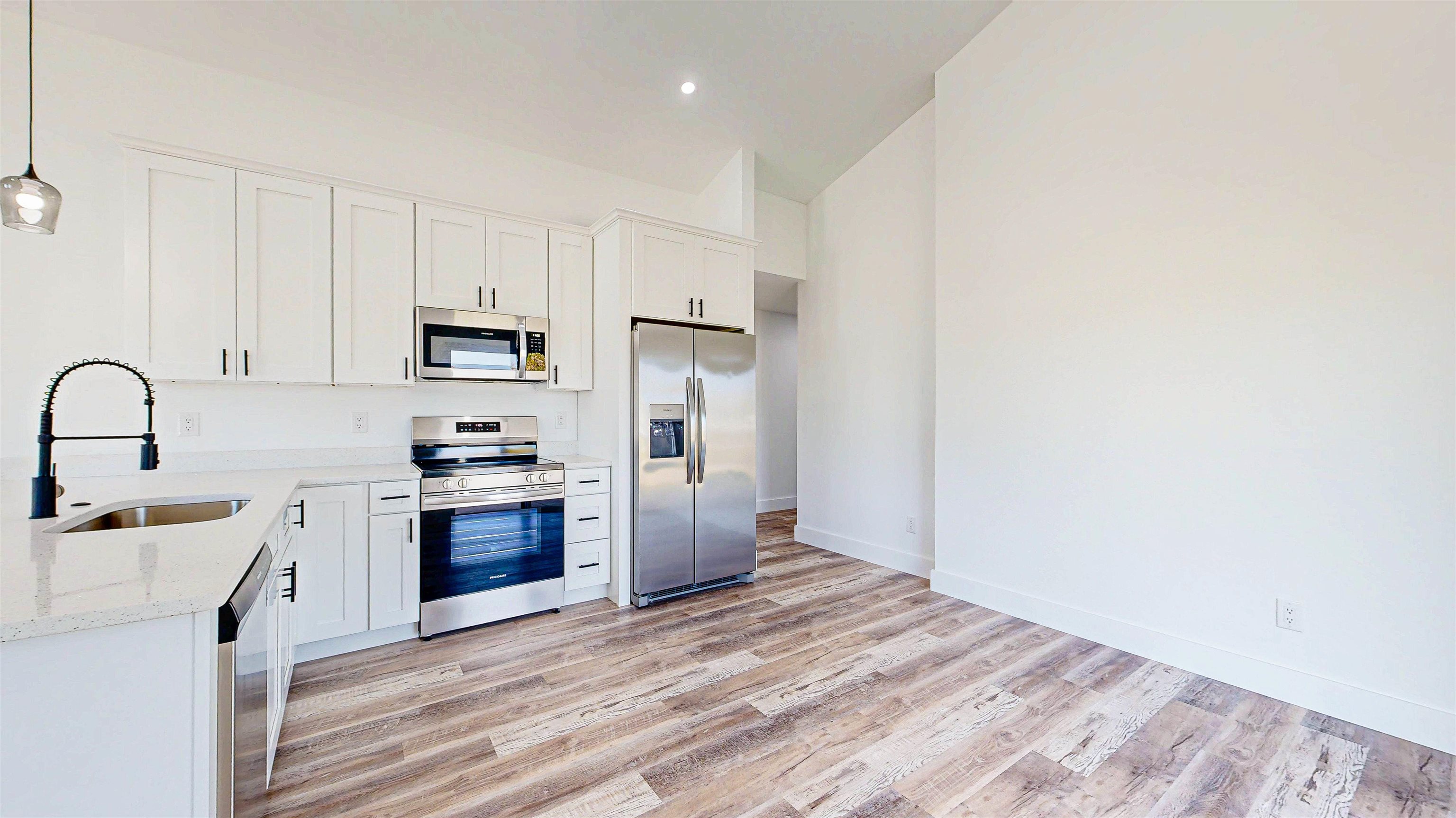 5461 A1A - Pool Home