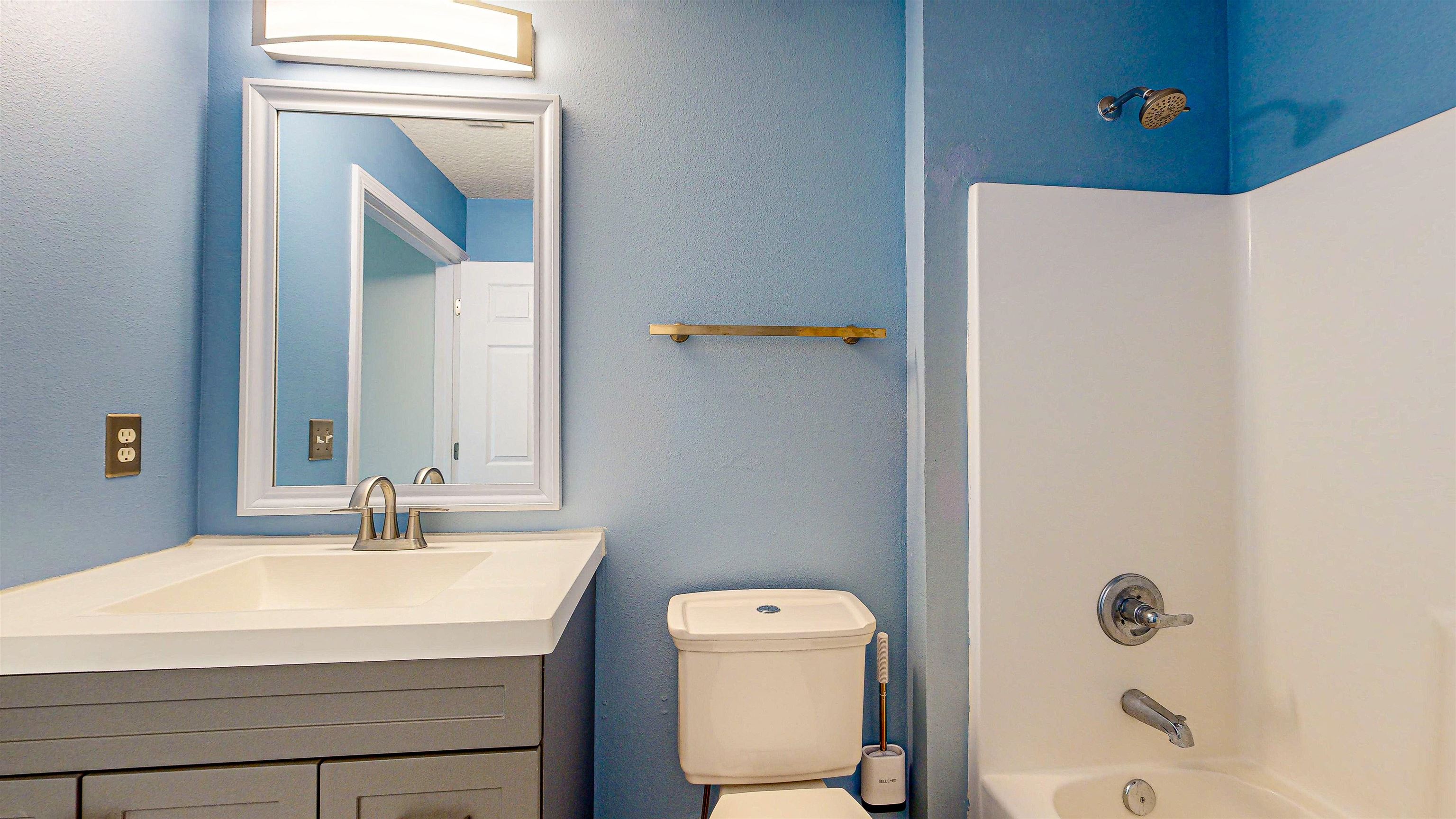 2724 Golden Lake Loop