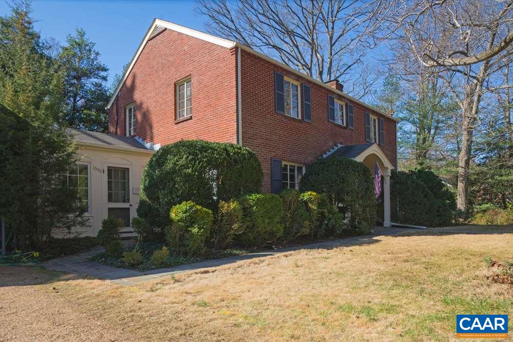 1698 Rugby Ave Charlottesville Va 22903 Mclean Faulconer