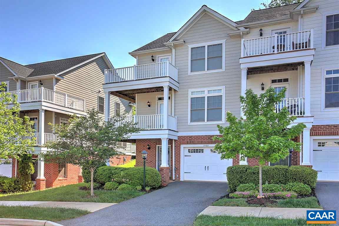 2162 SARANAC CT