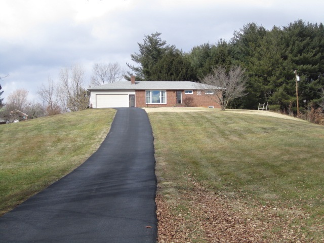 48 BERRY FARM RD