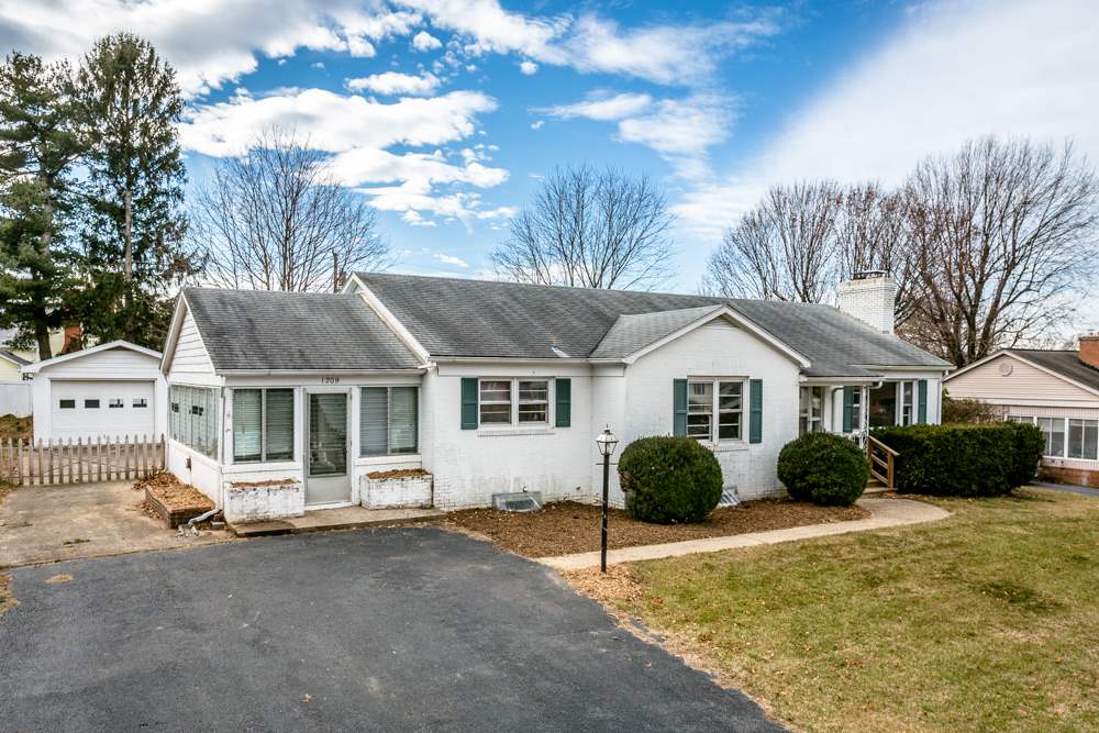 1209 Edgewood Rd Harrisonburg Va 22801 Mclean Faulconer