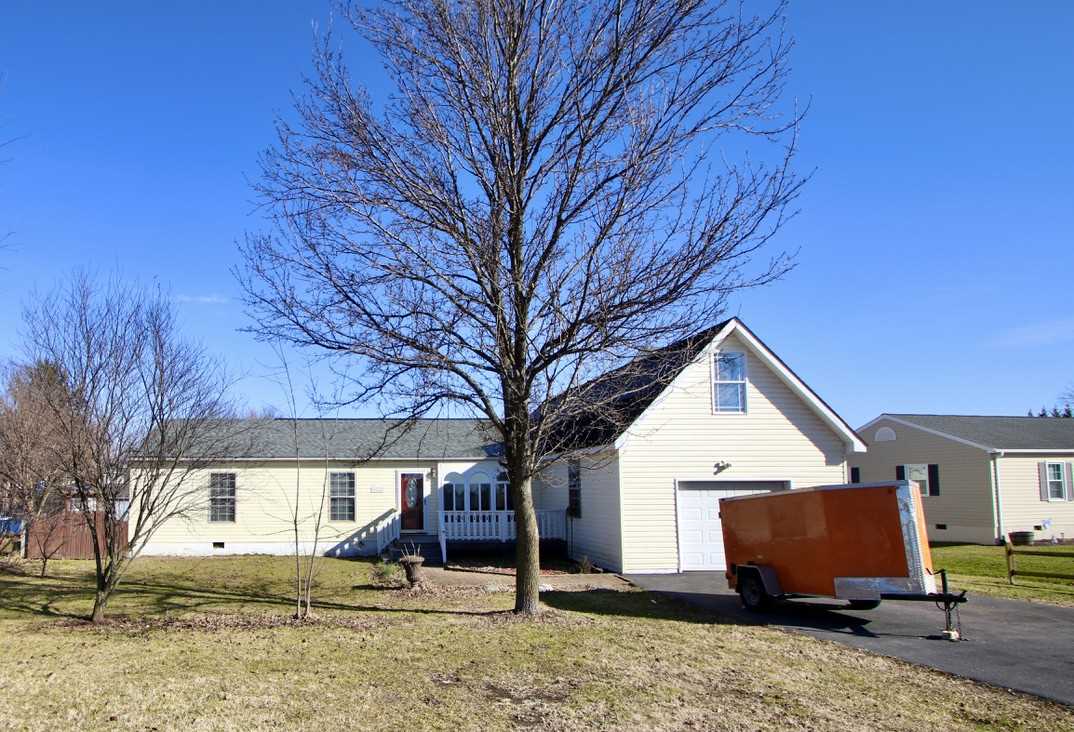 Residential for sale in WEYERS CAVE, Virginia, 611787