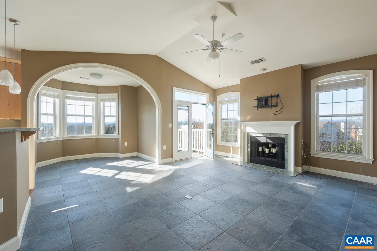 915 DORCHESTER PL 304, CHARLOTTESVILLE, VA 22911