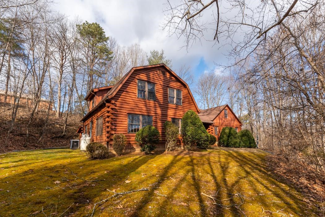 Residential for sale in STAUNTON, Virginia, 620457