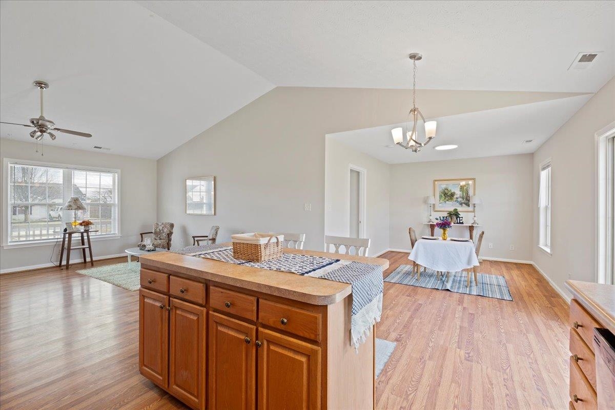 29 CLAYTON CT