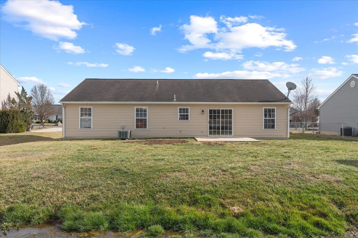 29 CLAYTON CT