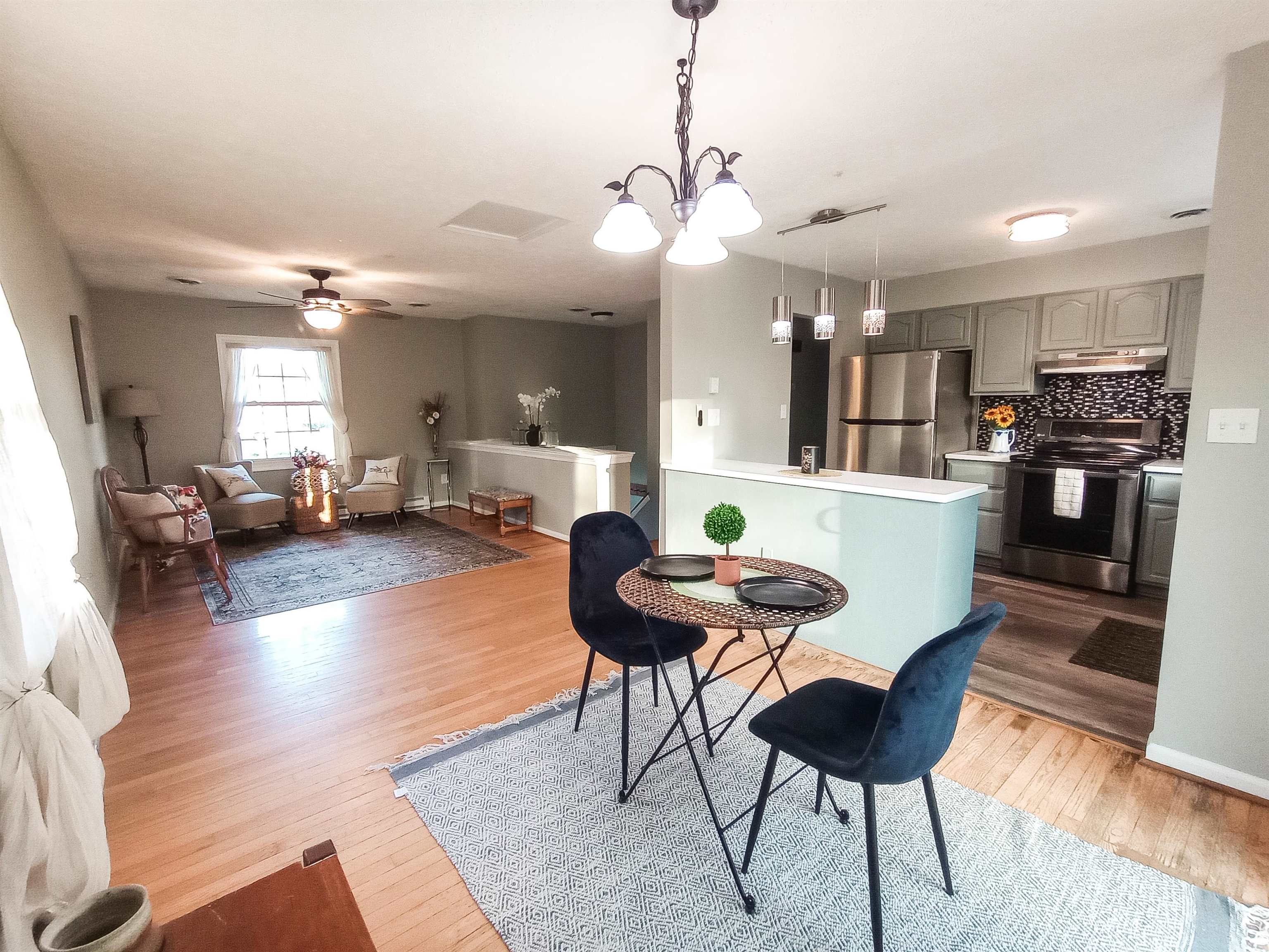 124 FOREST SPRINGS DR
