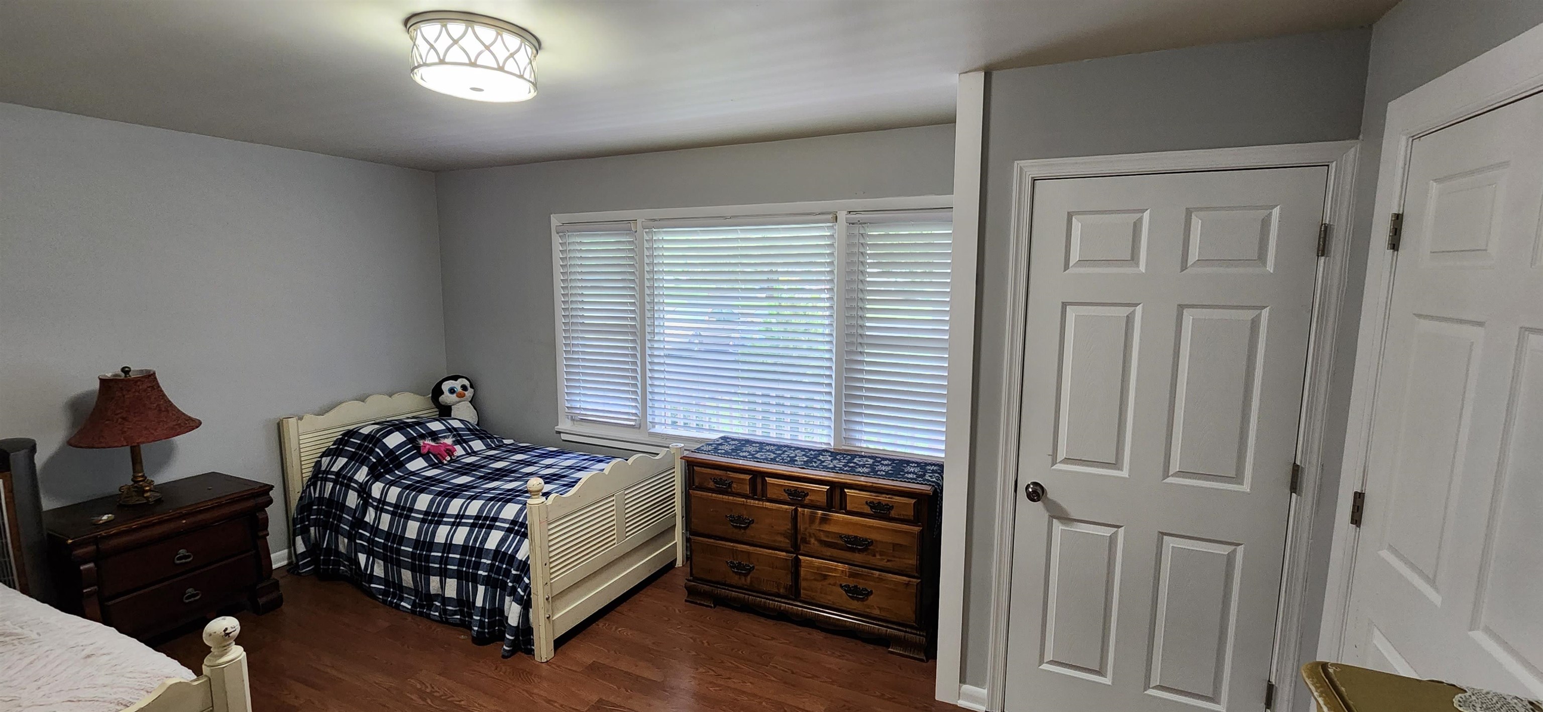 80 RIDGEVIEW DR