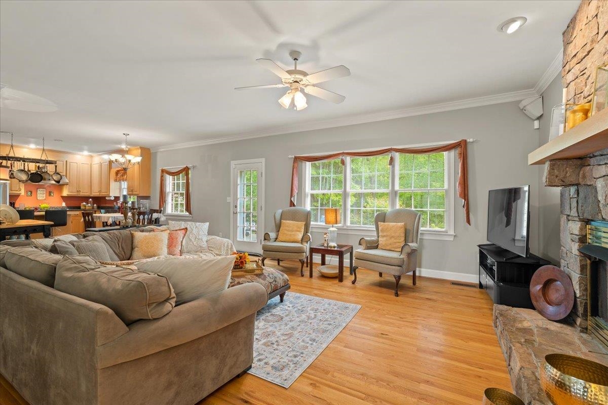 505 PELHAM DR