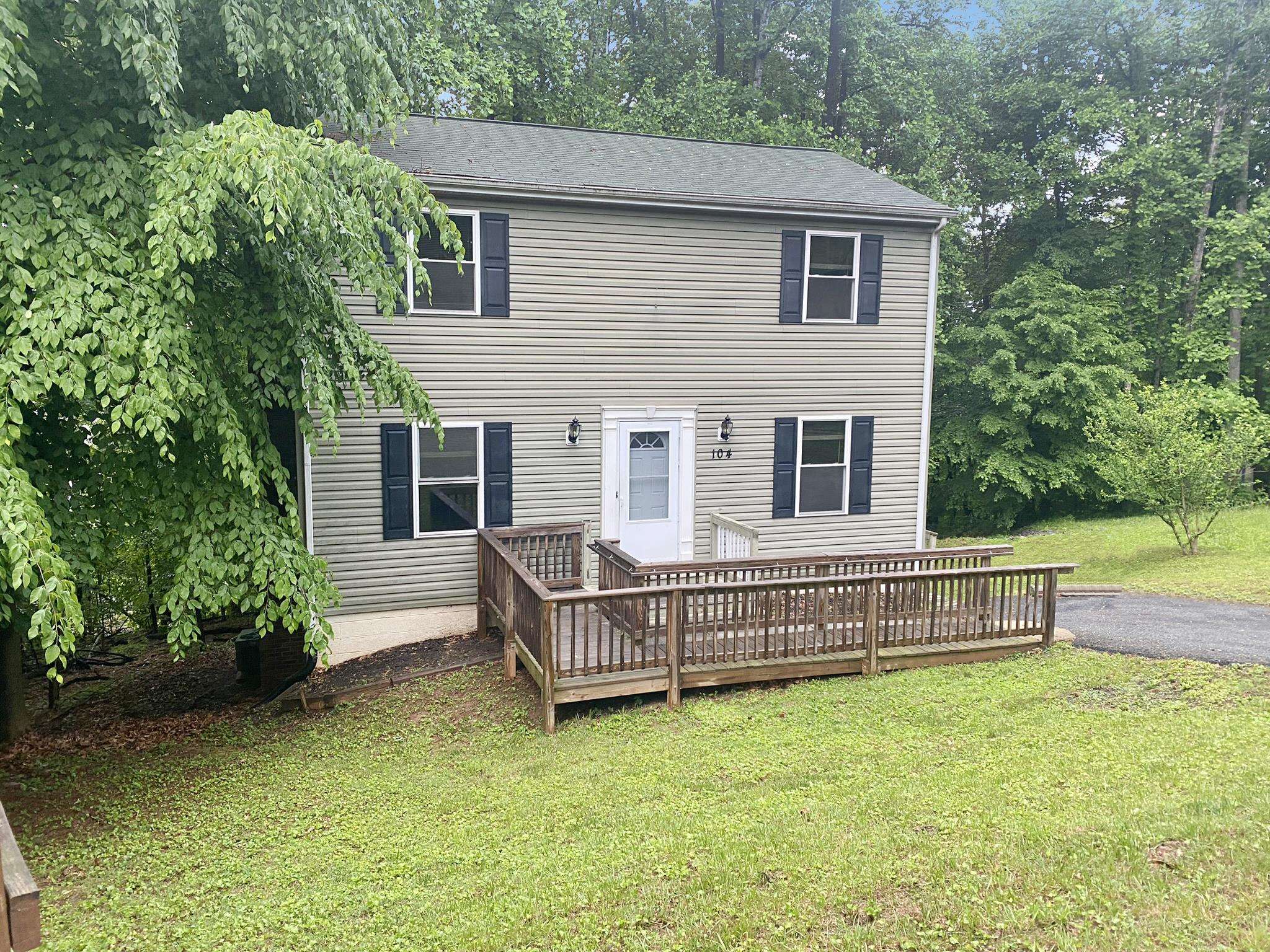 104 SLATE PL, CHARLOTTESVILLE, VA 22902