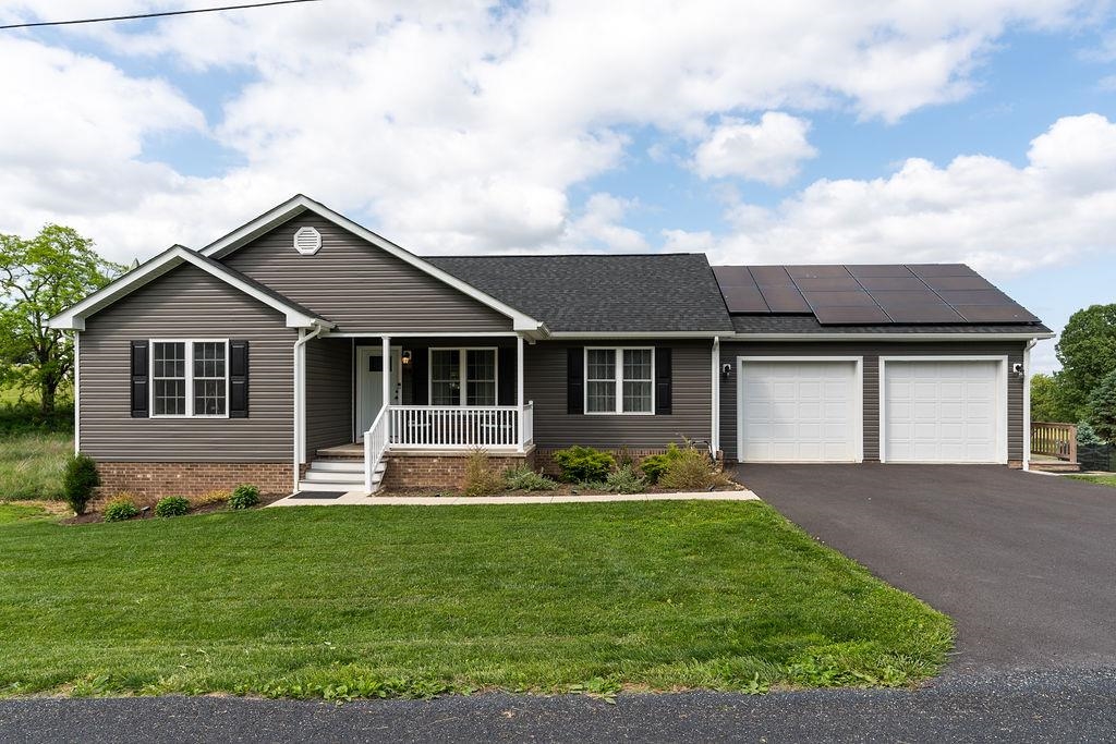 24 WRIGHT LN, GREENVILLE, VA 24440