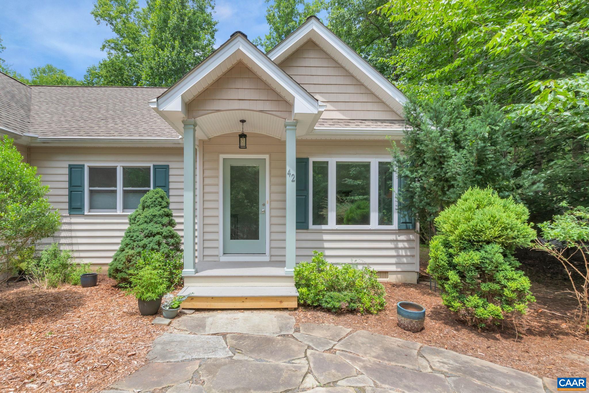 42 BROUGHAM RD