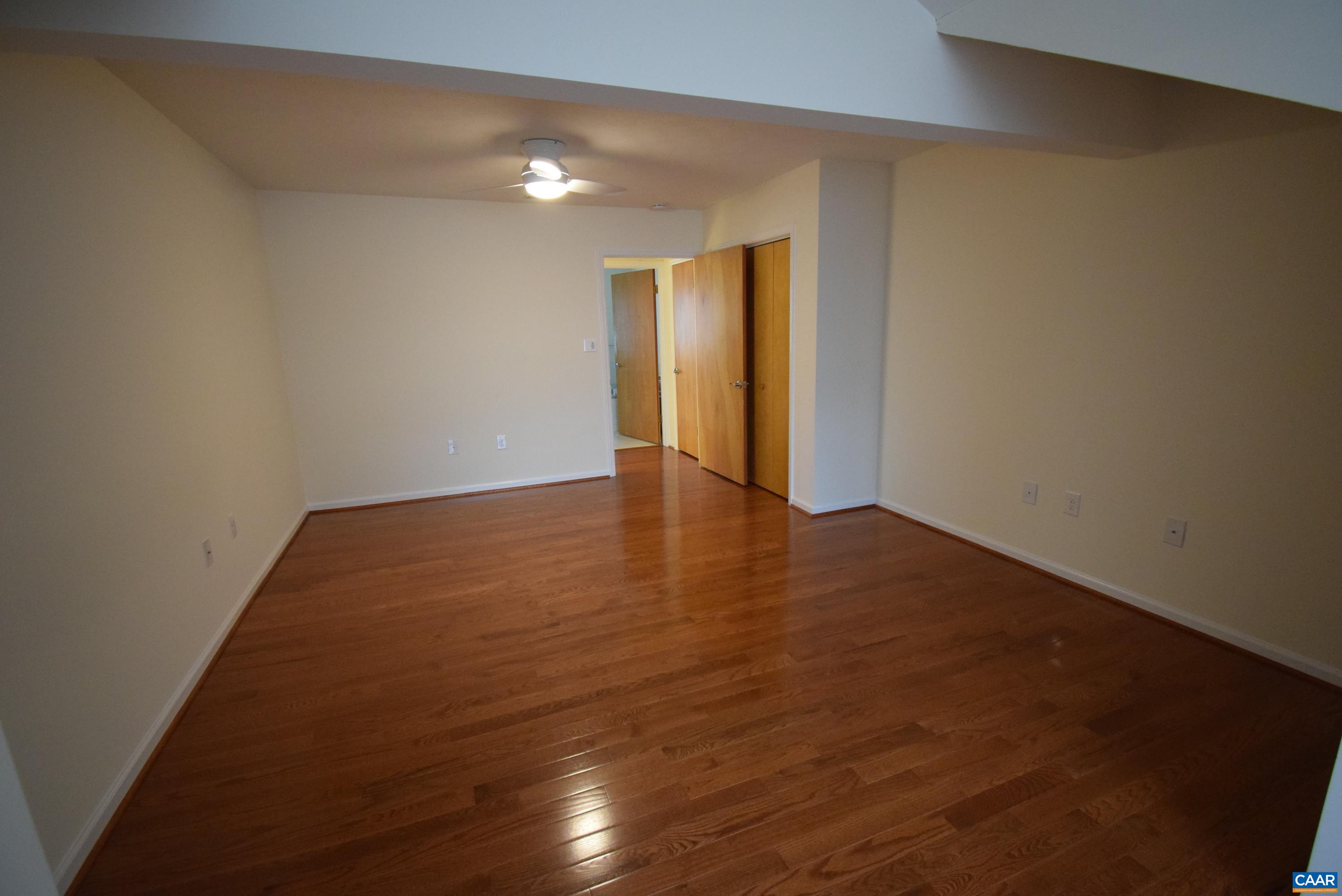 B-2 MARINA POINT CIR