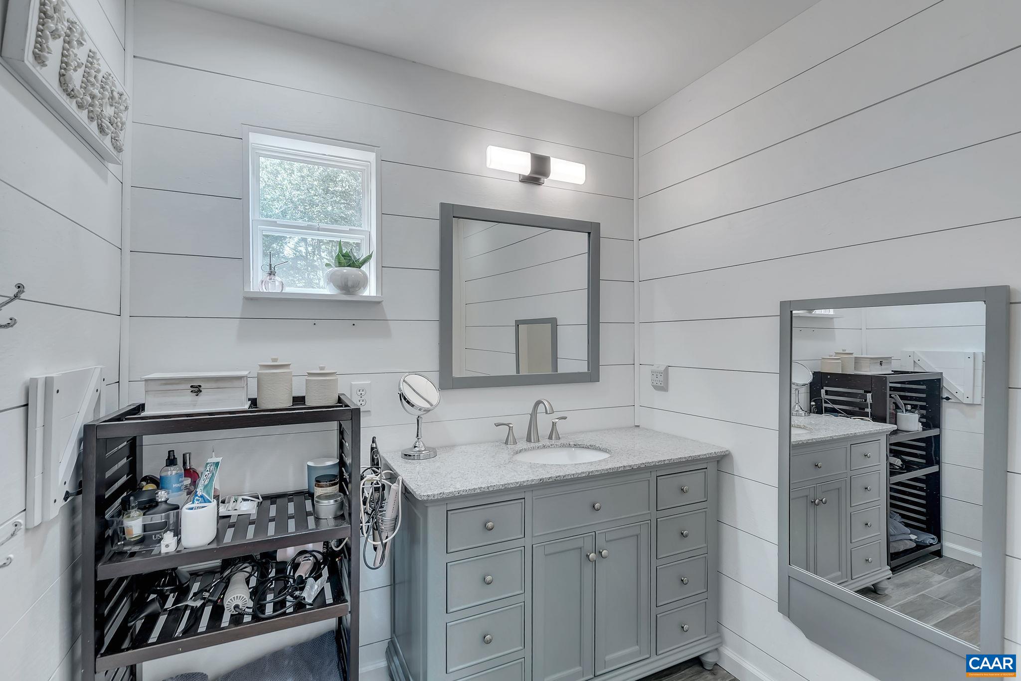 33 BEGUM RD
