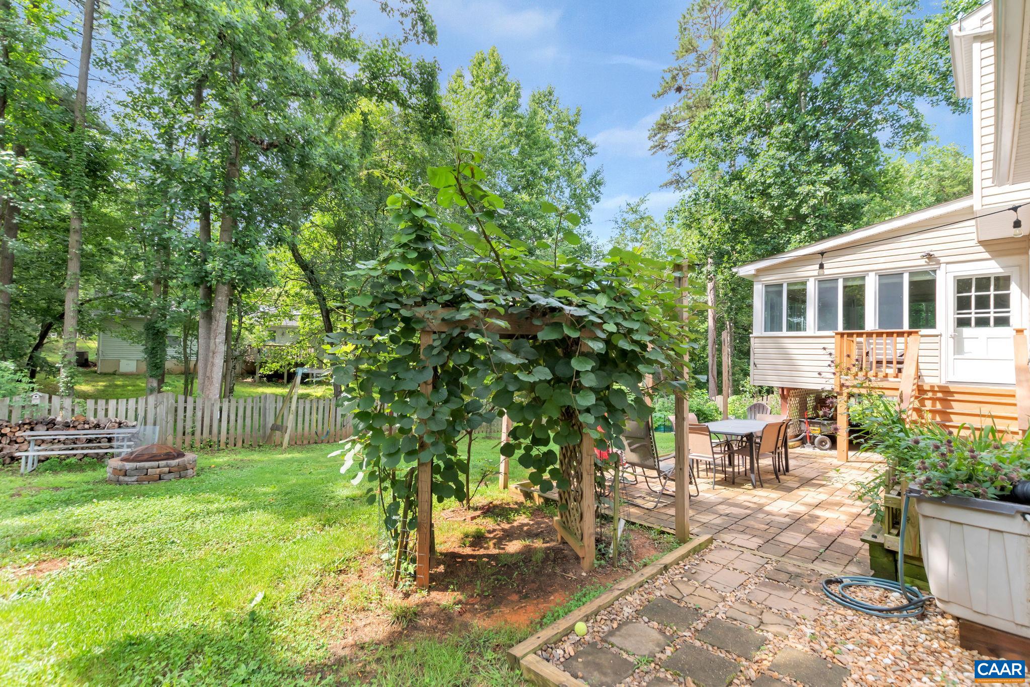33 BEGUM RD