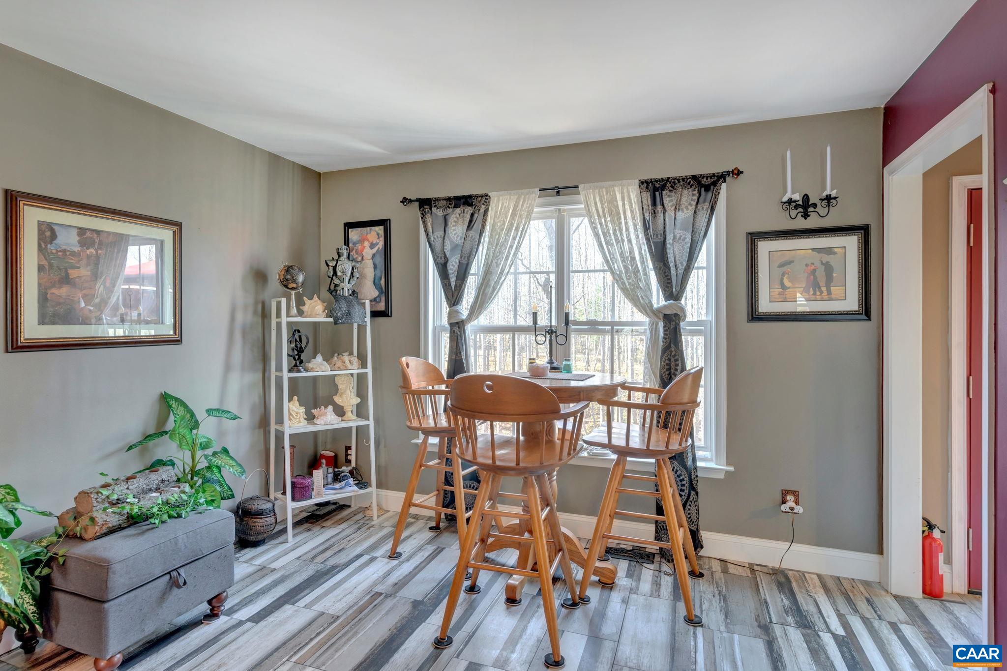 46 Chippewa Ln