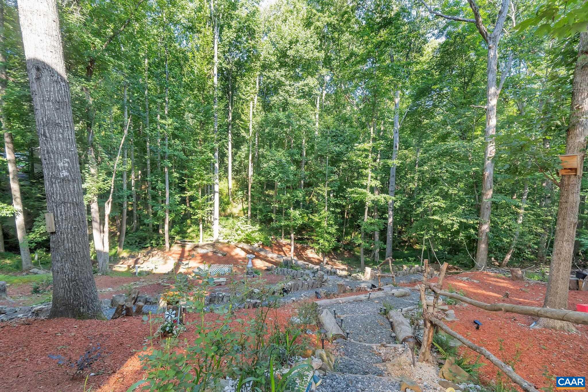 46 Chippewa Ln