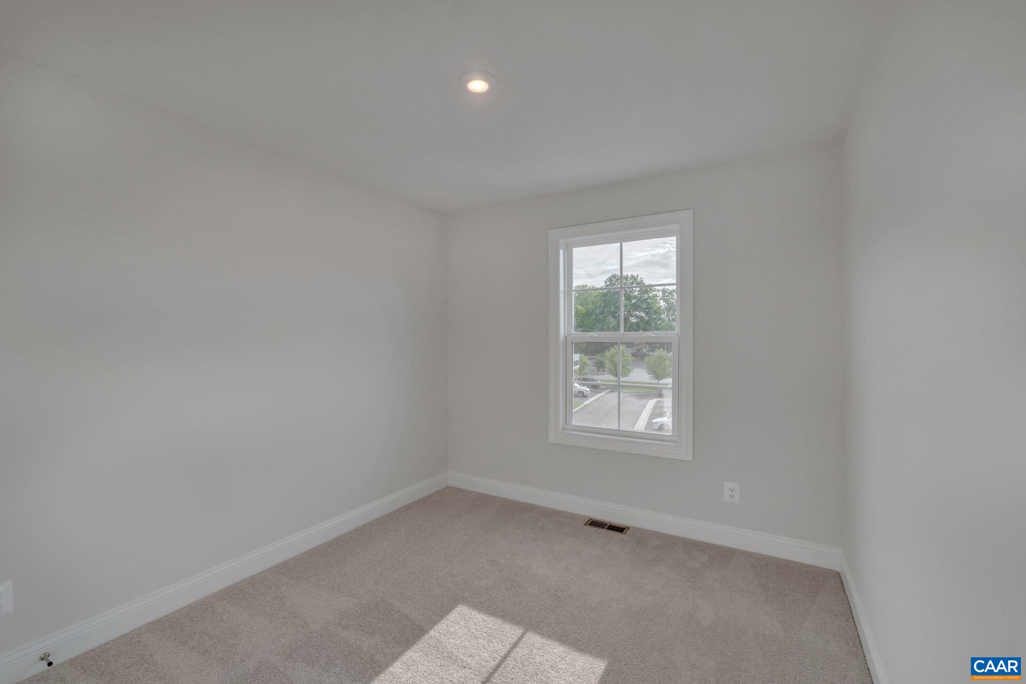 58 Laconia Ln