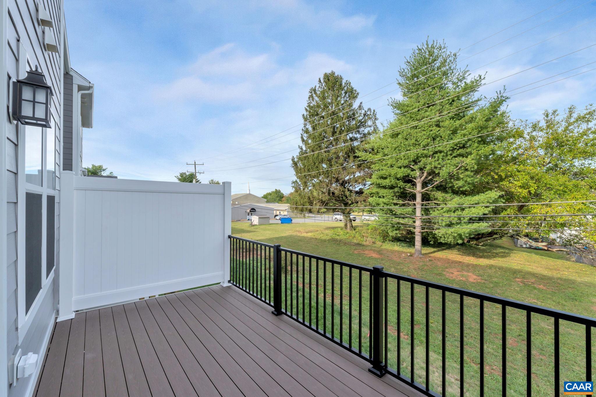 58 Laconia Ln