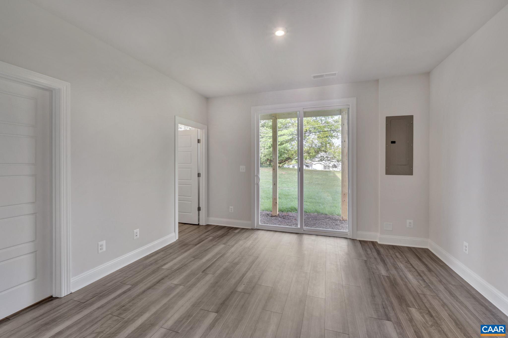 58 Laconia Ln