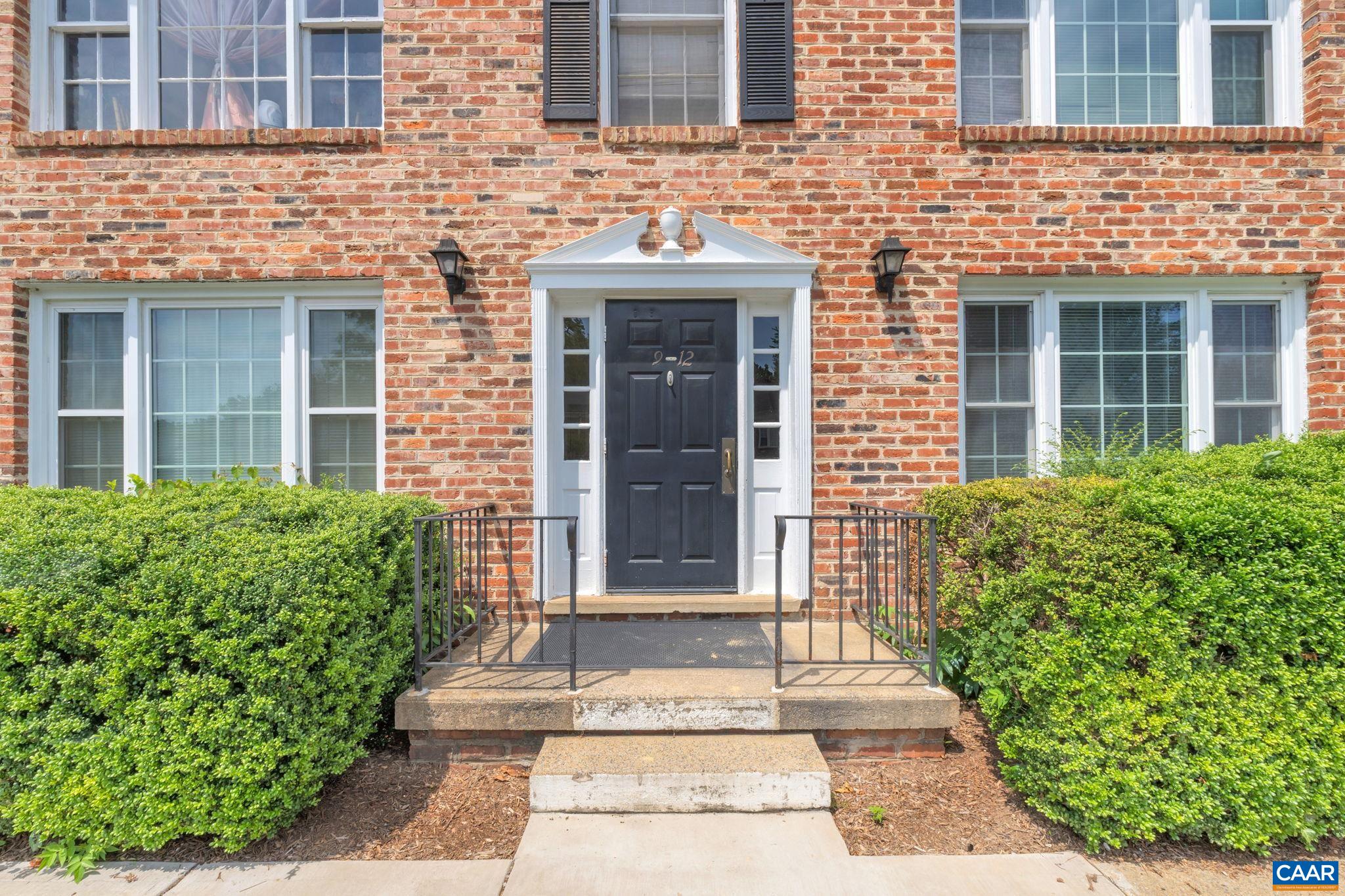 2527 HYDRAULIC RD 9, CHARLOTTESVILLE, VA 22901