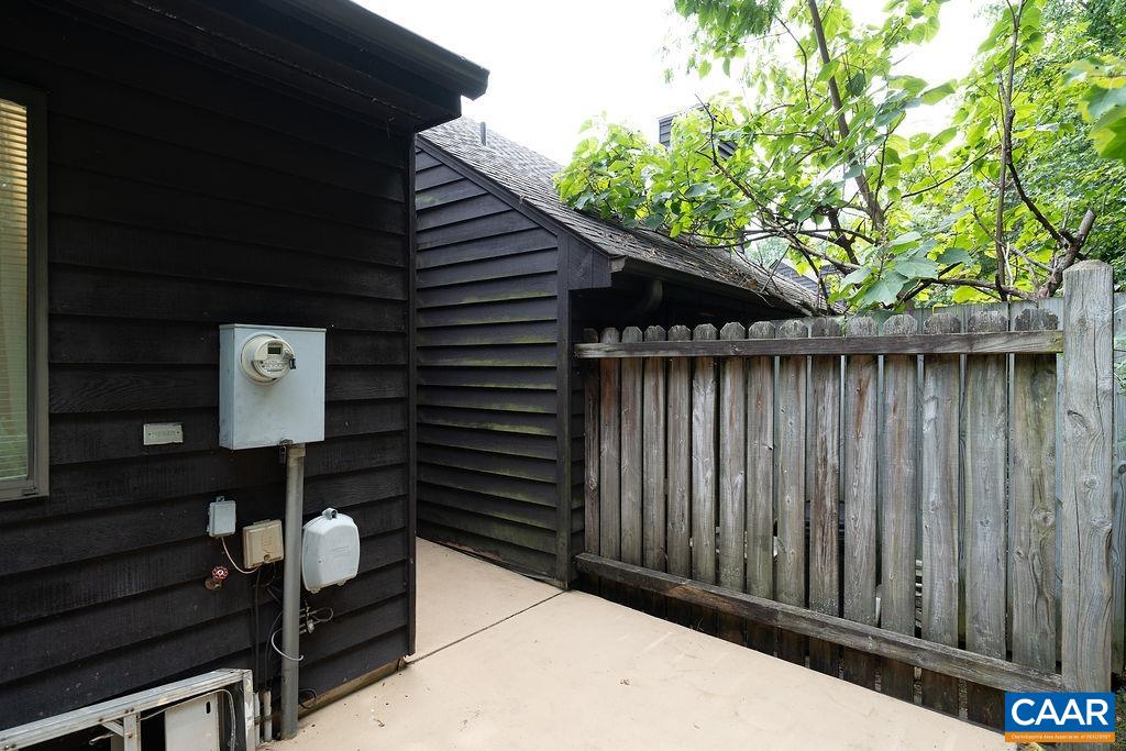 132 Tintern Ct
