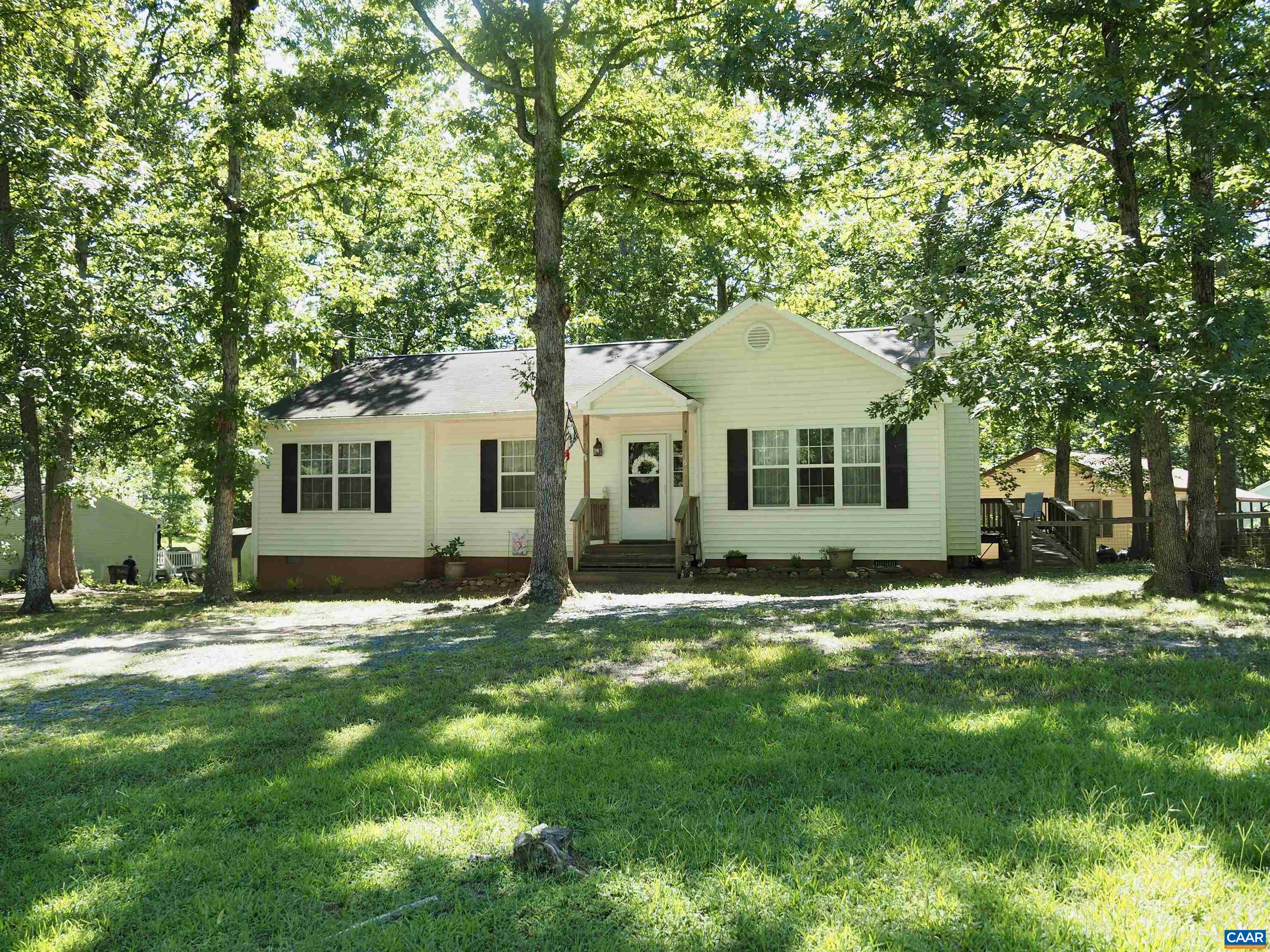 6 CHOCTAW PL, PALMYRA, VA 22974