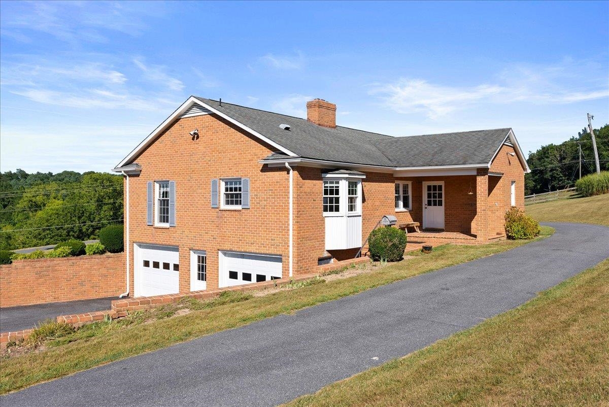 3538 CHURCHVILLE AVE