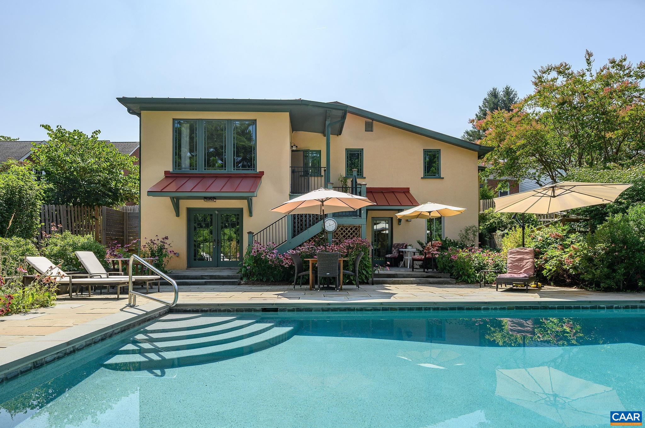 809 LOCUST AVE, Residential for sale in CHARLOTTESVILLE, Virginia,