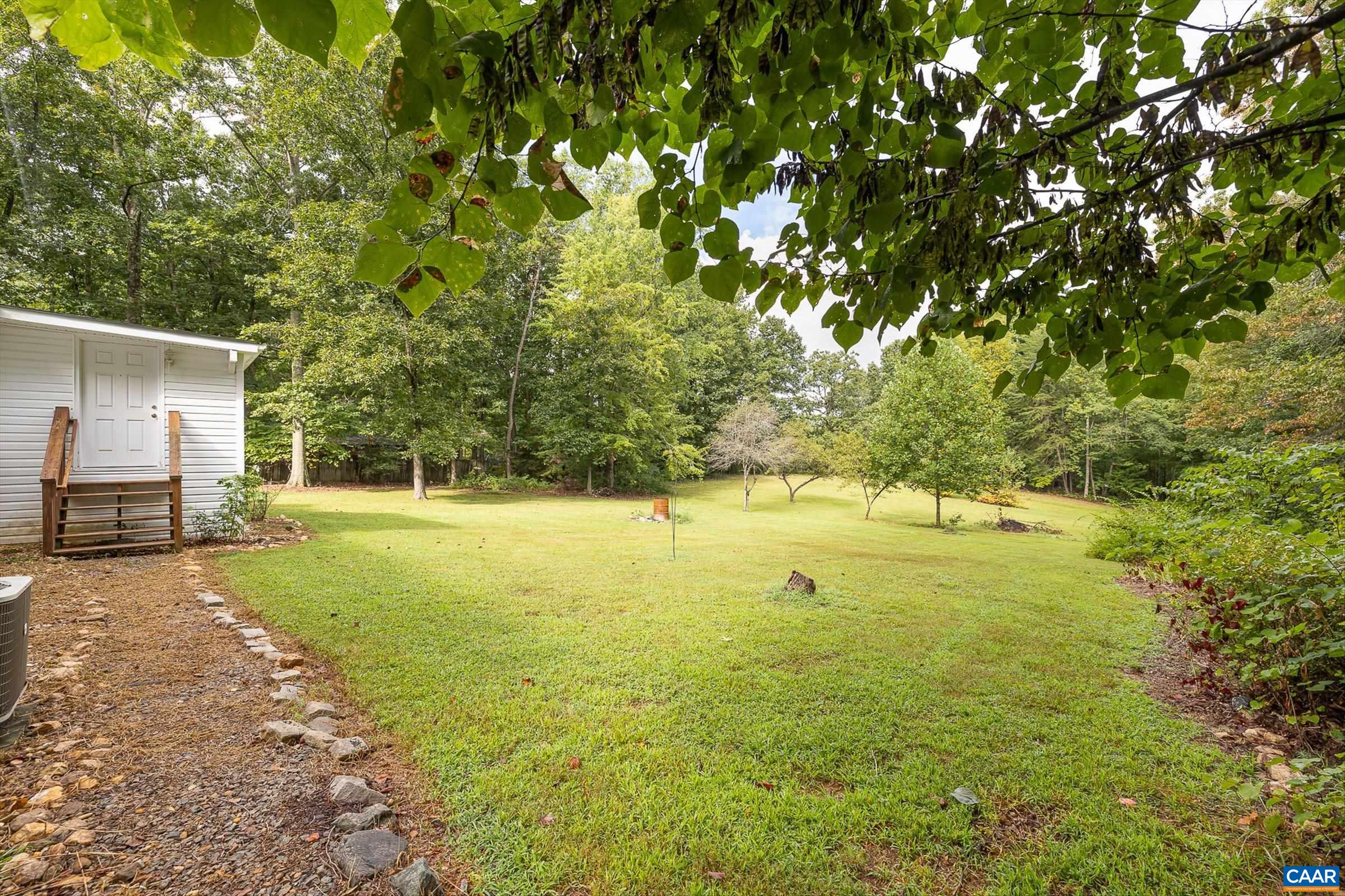 2000 Waltons Store Rd