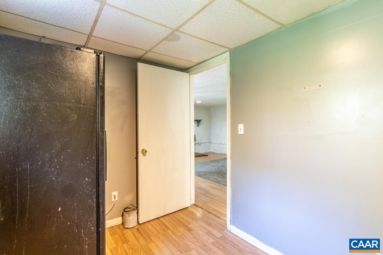 327 Village Rd
