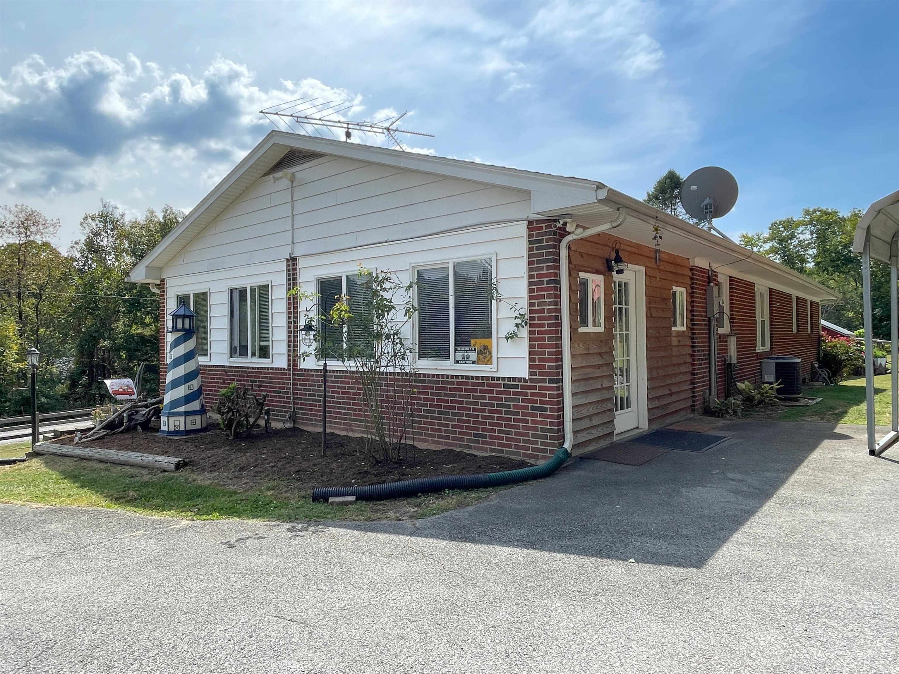 152 KEYES MILL RD