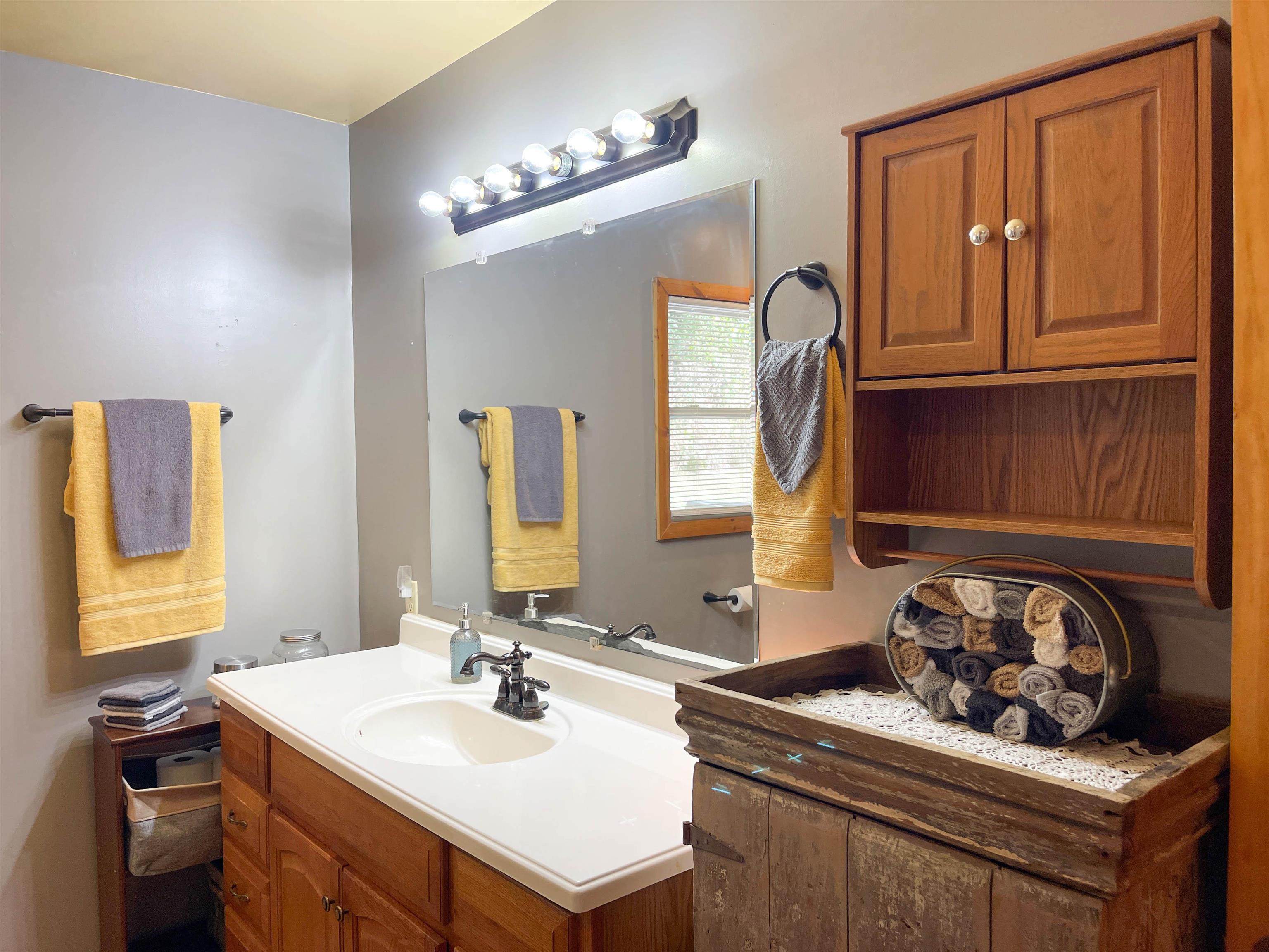 152 KEYES MILL RD