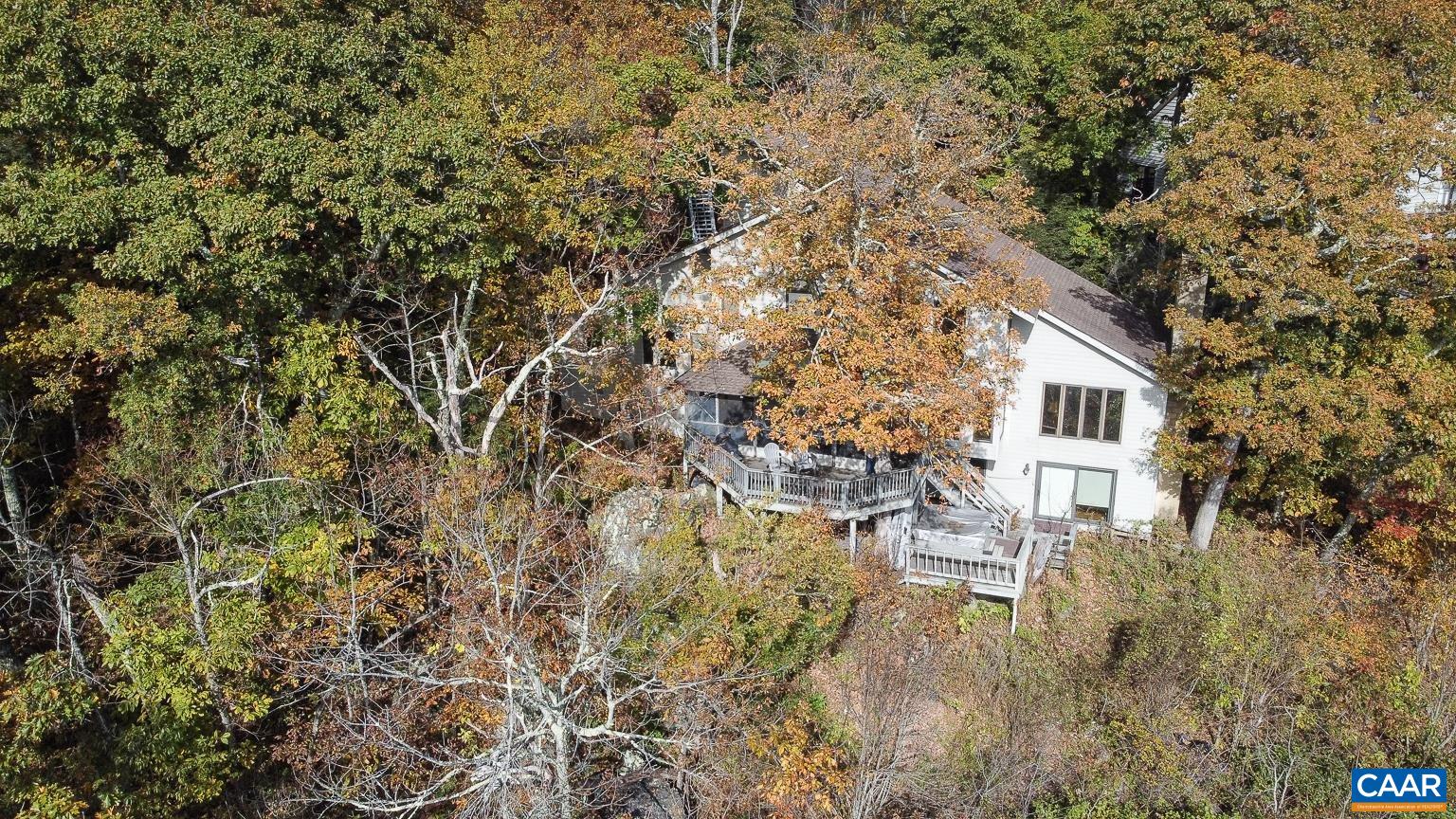 19 S Knob Ln