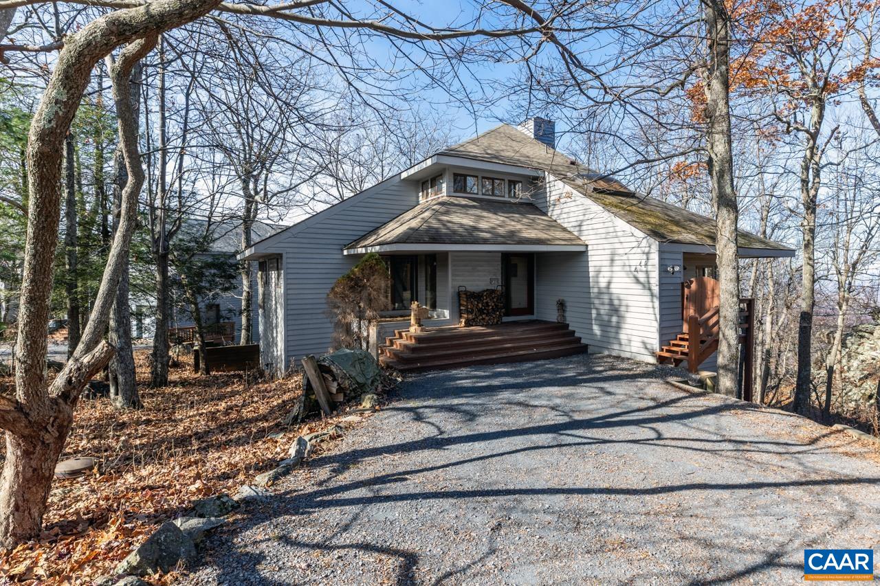 235 Ravens Roost Ln