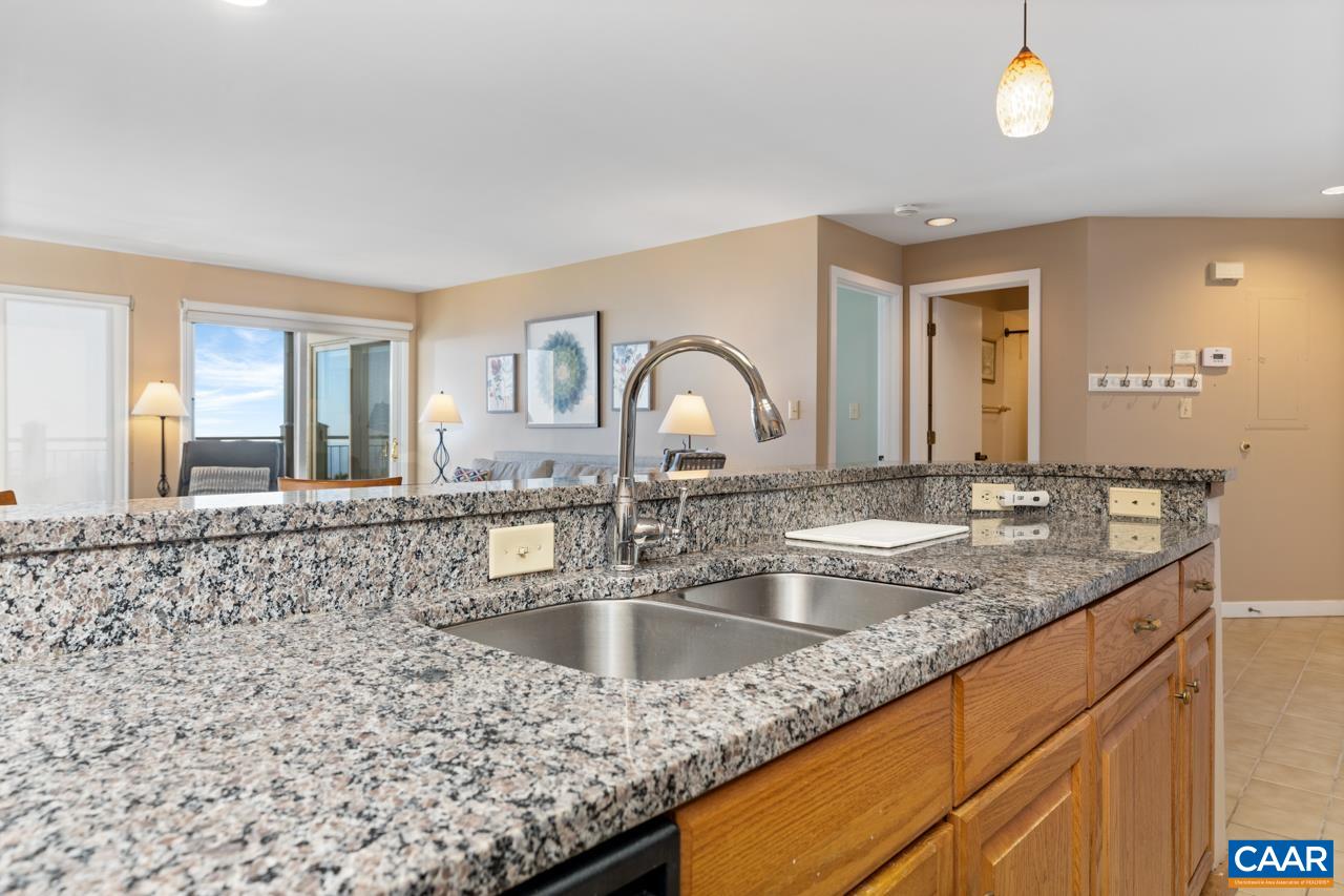 1587 Vistas Condos