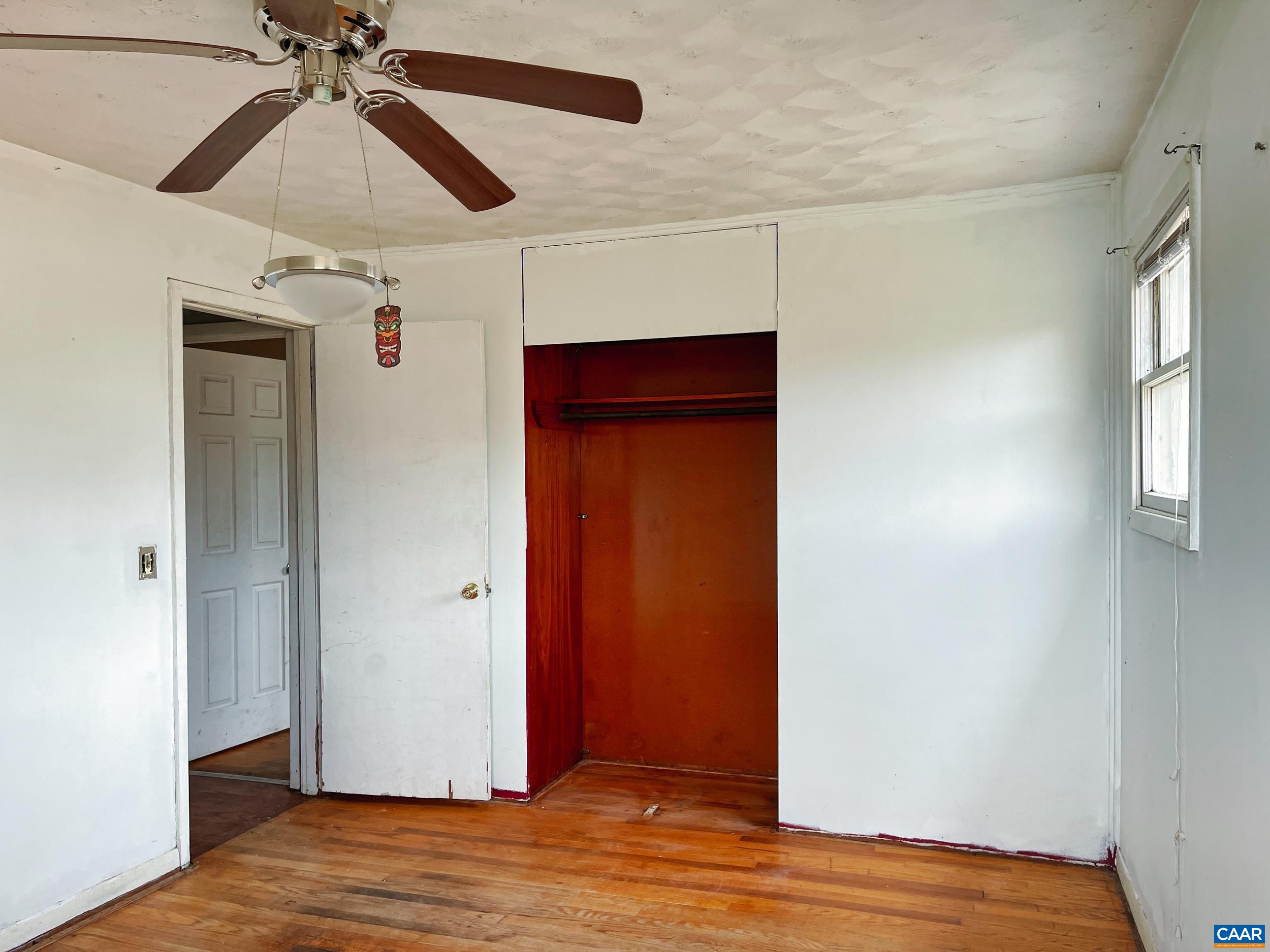 58 Featherstone Dr