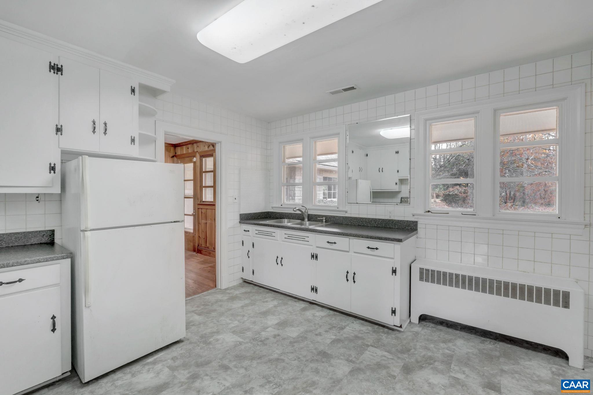 181 Irish Rd