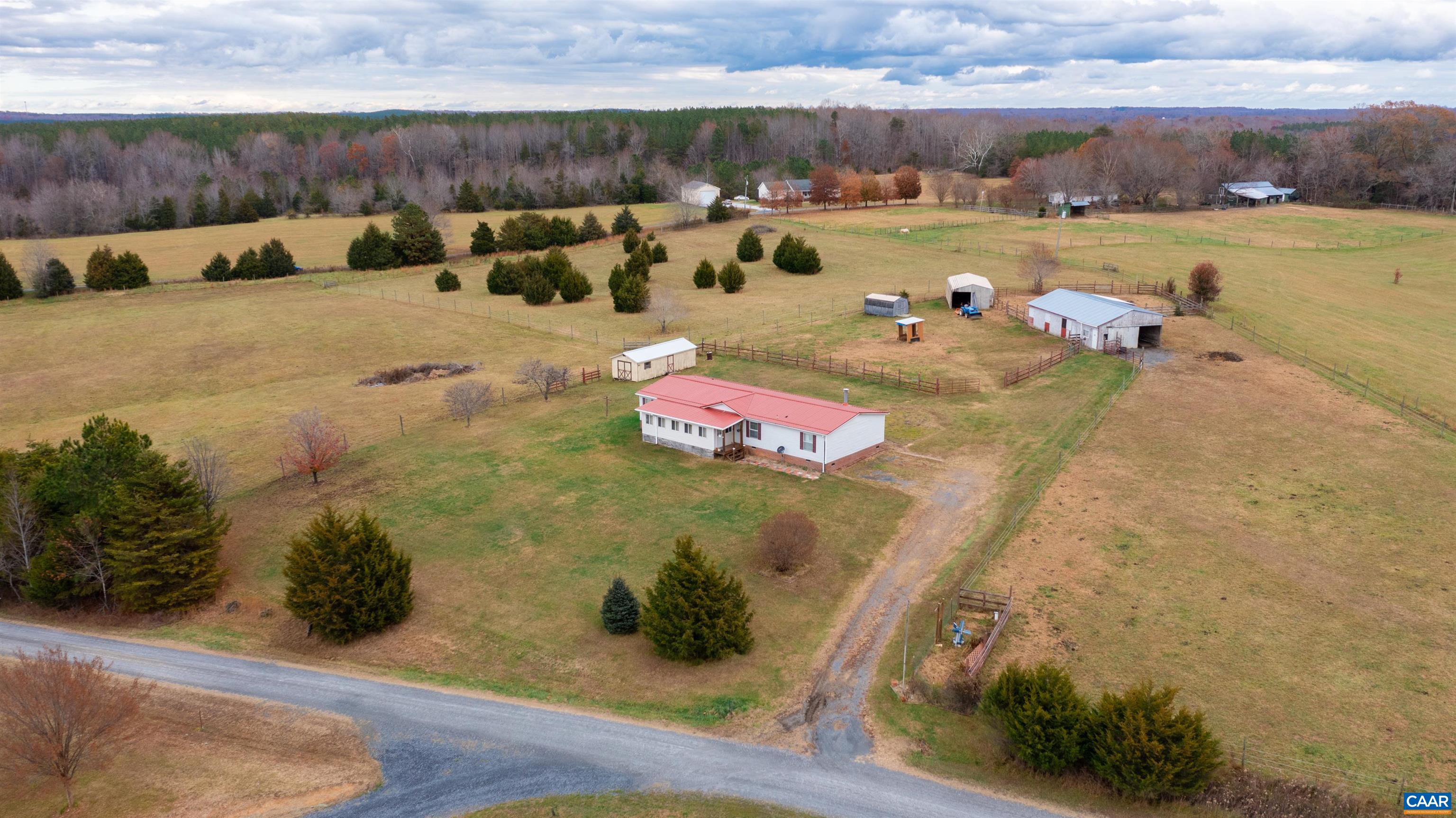1070 SOCIAL HALL RD, NEW CANTON, VA 23123