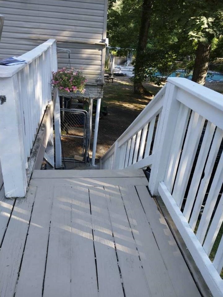 26 FOREST CREEK LN