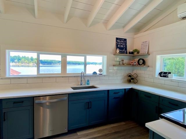 1382 S Lakeshore Dr
