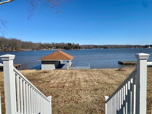 1382 S Lakeshore Dr