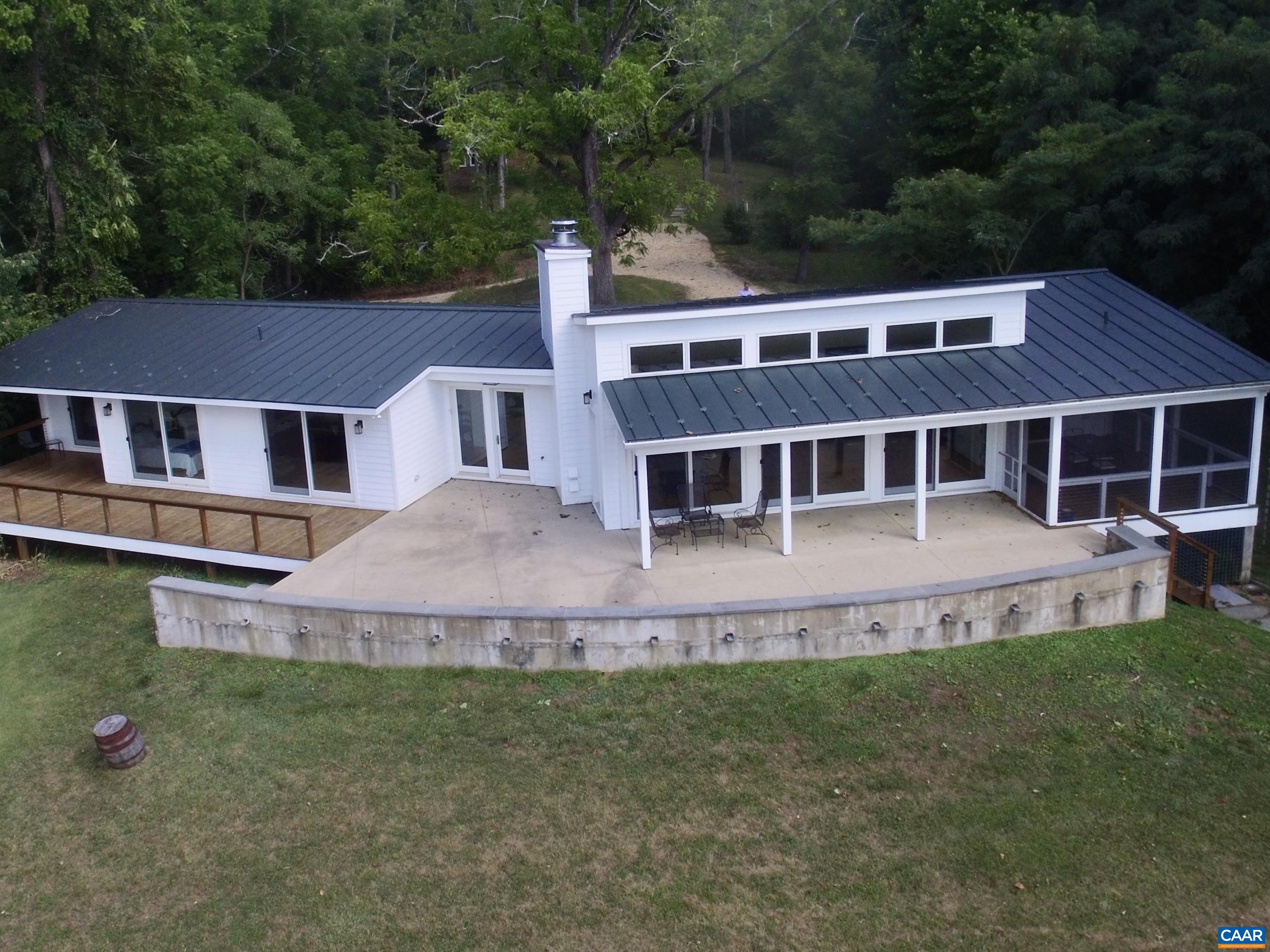 4261 DICK WOODS RD