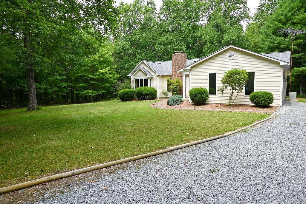 5662 SUGAR RIDGE RD