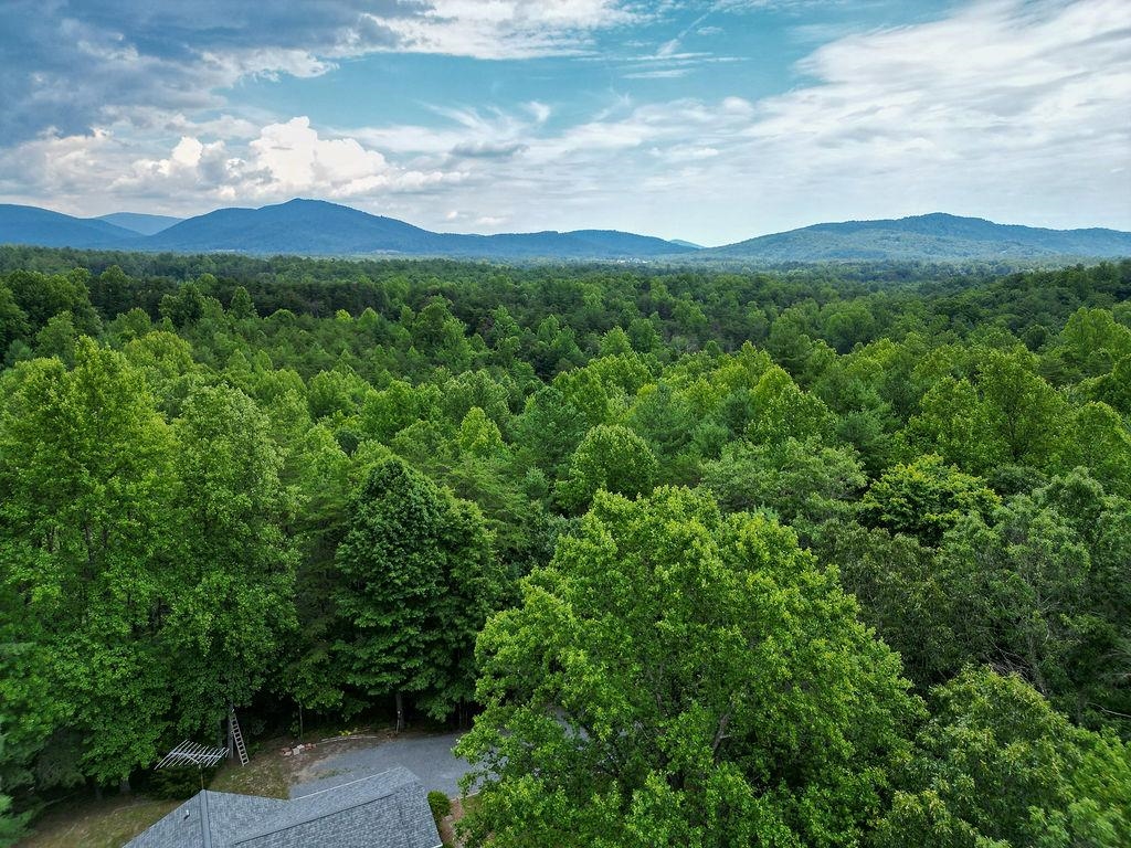 5662 SUGAR RIDGE RD