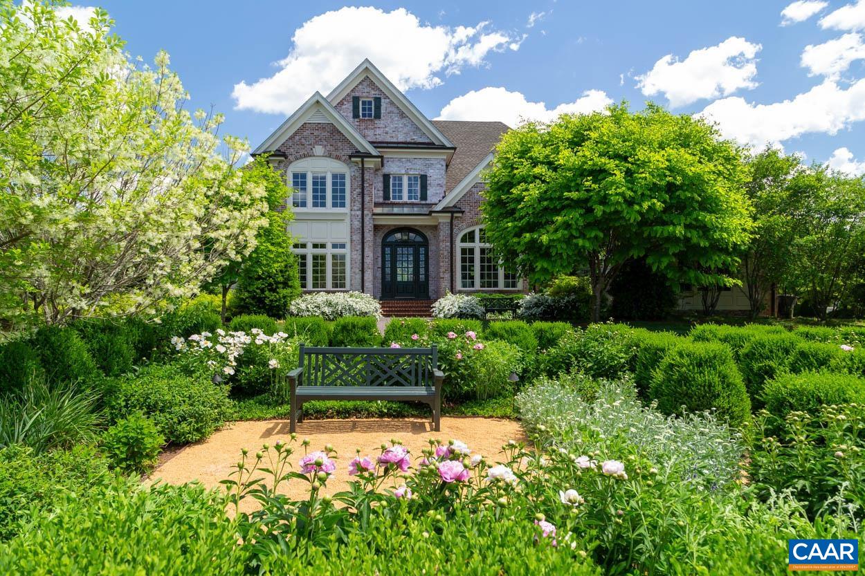 1382 GARTH RD