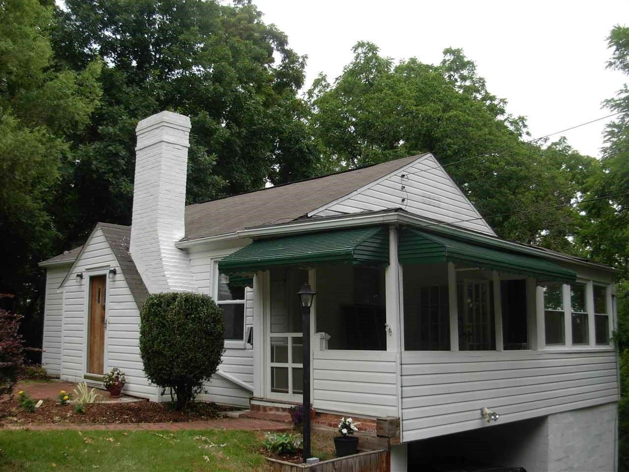 301 FILLMORE ST
