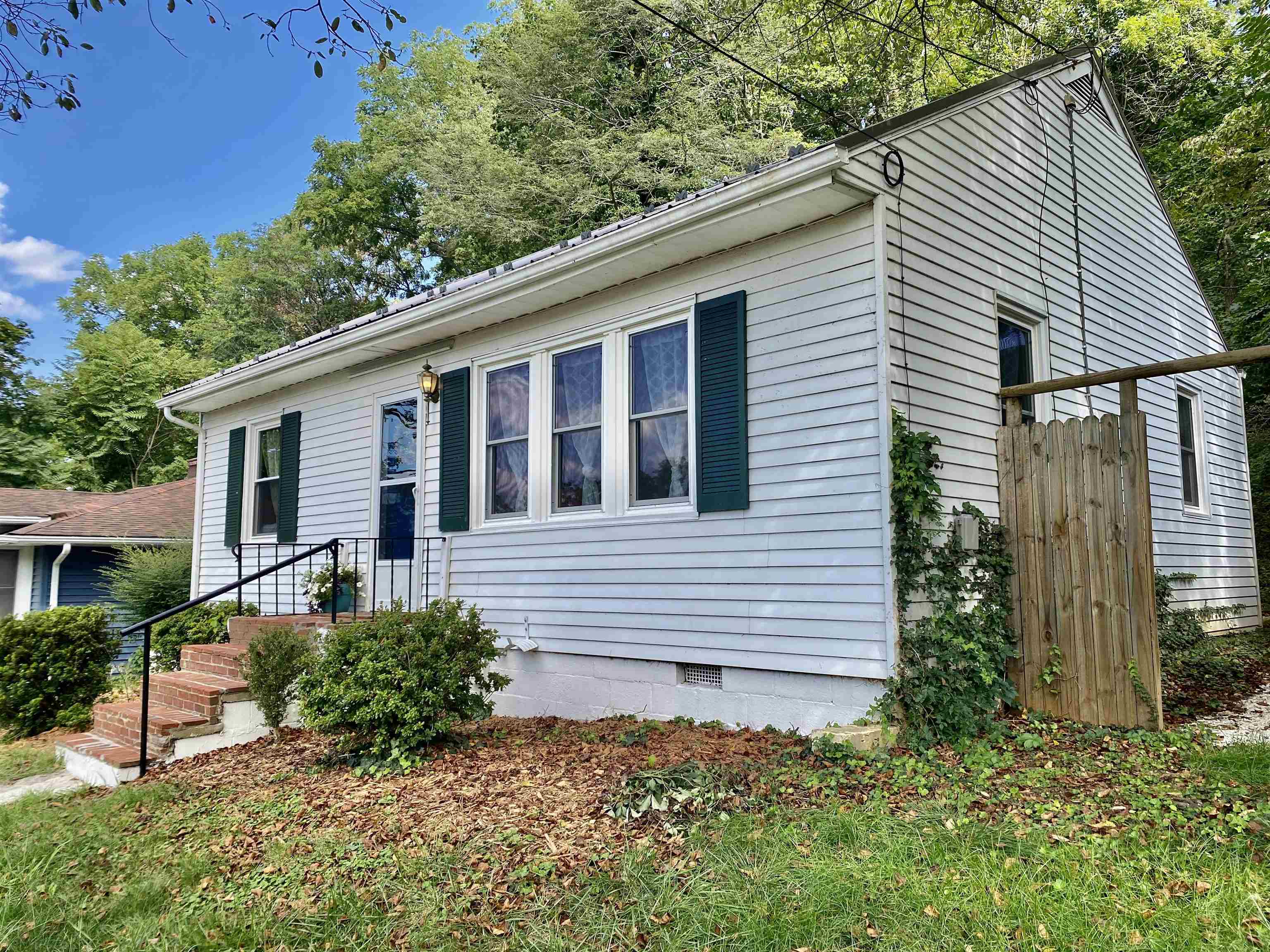 423 ALBEMARLE AVE
